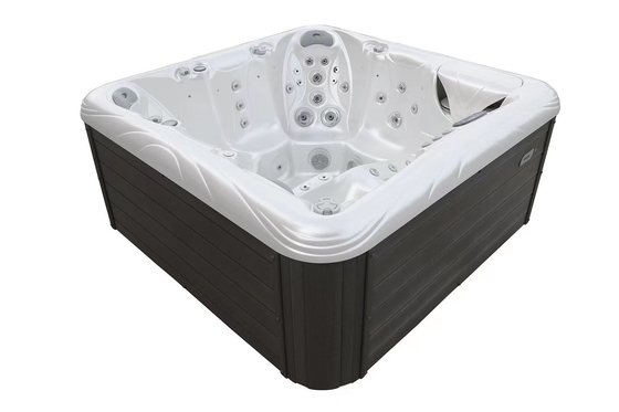 Spa Koleksiyonunuzu 6 kişilik sıcak küvet ve spa havuzu ile yükseltin